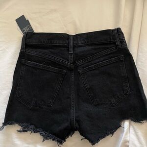 Abercombie The Mom Short High Rise SIZE 24